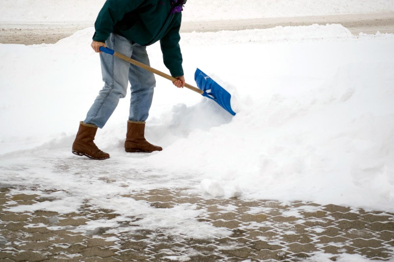Why Regular Snow Removal Is Essential for Home Safety in Winter